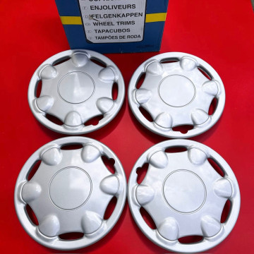 4db 15" Dísztárcsa univerzális 404 modell 15 zoll