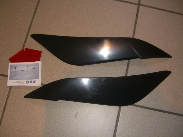 Toyota Corolla E12/E120 szemöldök spoiler párban (2000-2006)